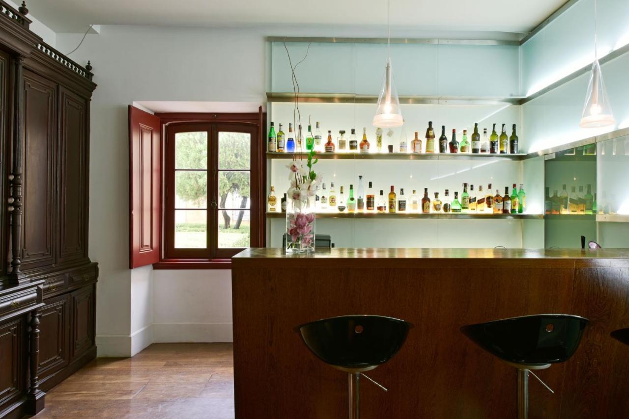 Pousada Palacio De Estoi - Small Luxury Hotels Of The World Bagian luar foto The bar at the 18th-century villa